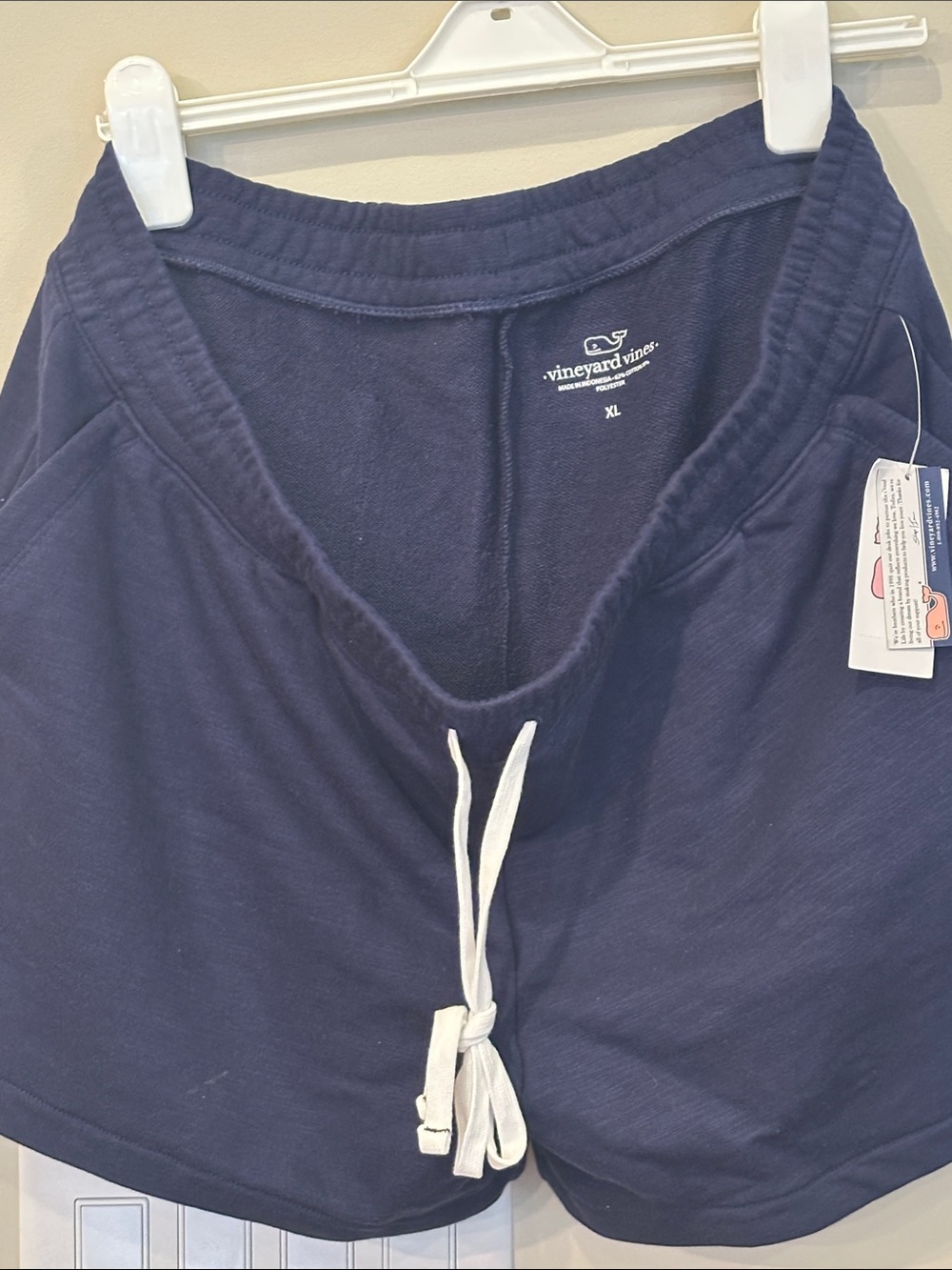 Vineyard Vines Slub knit pull on short nautical navy